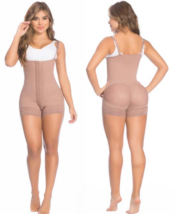 ✨ Elevate your daily confidence with Miss Curvas Shapewear! 🌟 Consist